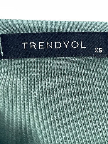 xs Beden yeşil Renk Trendyol & Milla Bluz %70 İndirimli.