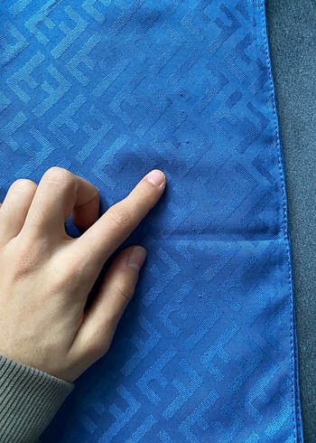 Fendi logolu jakar Şal - Görsel 3