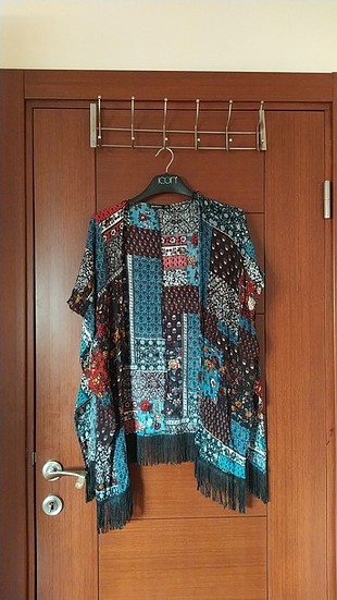Stradivarius kimono