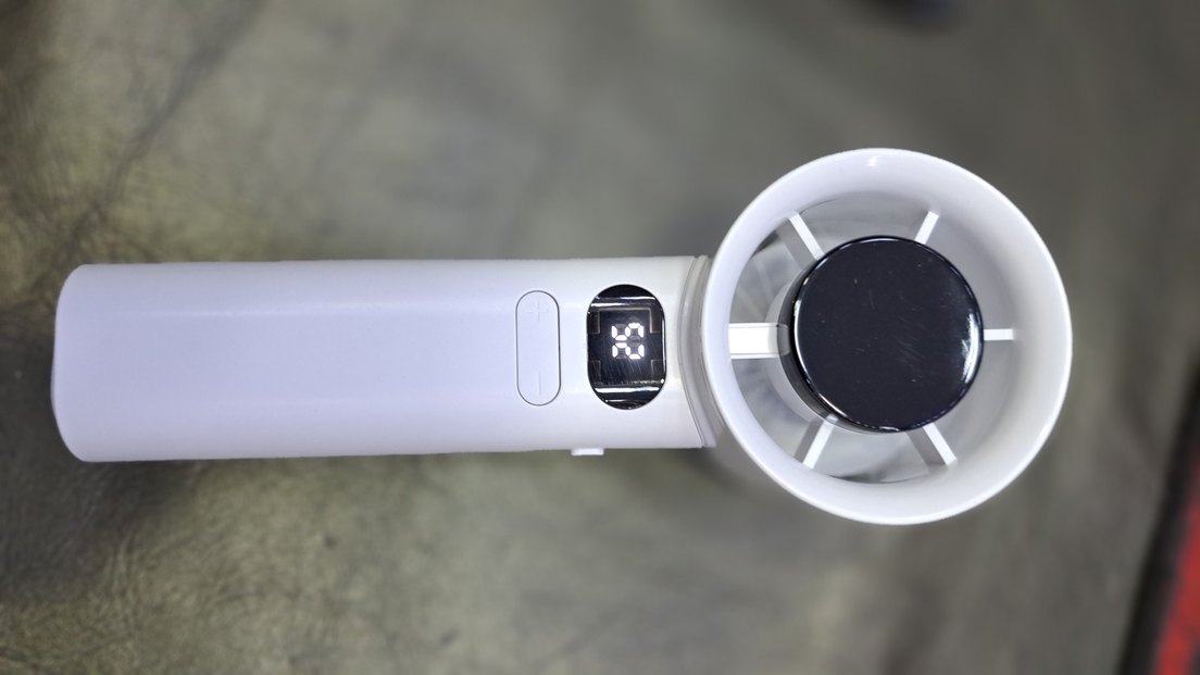 Beyaz USB Şarjlı Taşınabilir Mini Vantilatör - Görsel 4