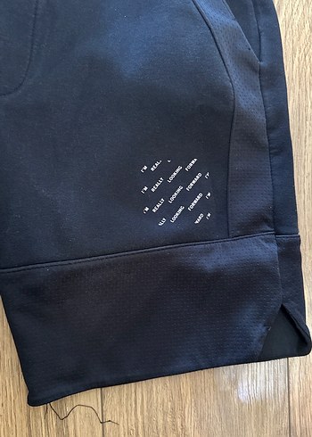 Siyah Erkek Spor Rahat Kesim Şort Zara 10 yaş - Görsel 2