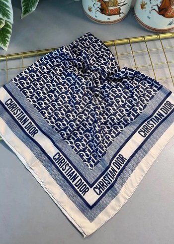 D desen vual ipeksi eşarp