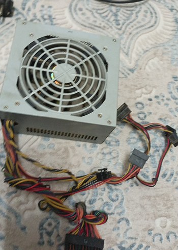 Gri Beyaz Bilgisayar Güç Kaynağı Ünitesi - Görsel 2