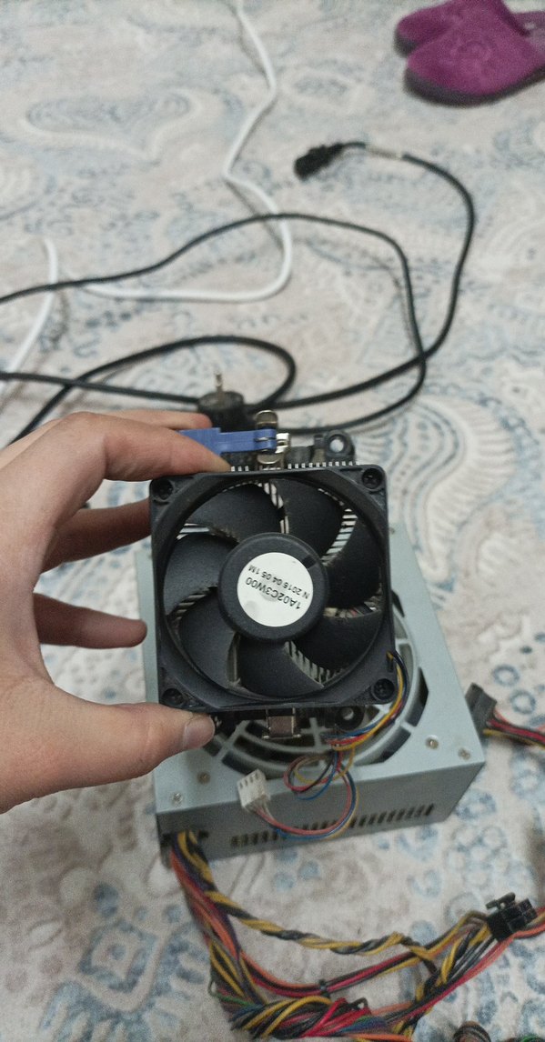 Gri Beyaz Bilgisayar Güç Kaynağı Ünitesi - Görsel 5