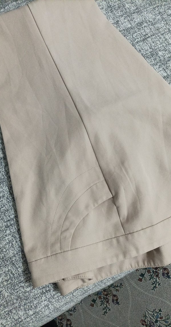 Bej Kadın Pilili Kumaş Pantolon - Görsel 2