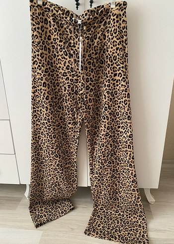Kahverengi Leopar Desenli Kadın Salaş Kumaş Pantolon