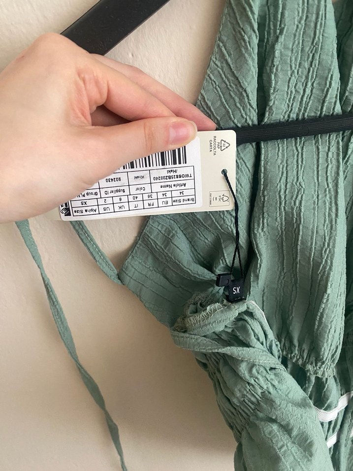 Yeşil Bağcıklı Halter Yaka Crop Top - Görsel 4