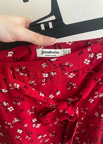 Kırmızı Çiçekli Volanlı Mini Etek - Görsel 3