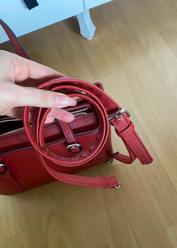 Kırmızı Deri Kadın Omuz Çantası - Görsel 4