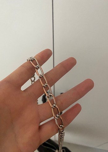 Diğer Zincir Detaylı Siyah taşlı Kadın Çanta