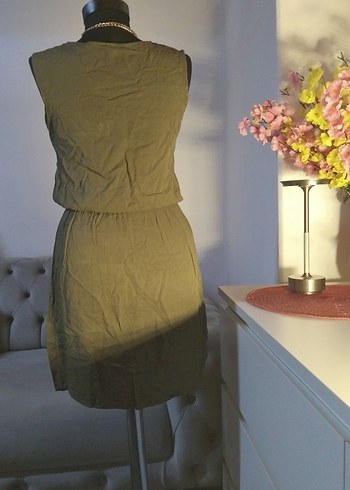 36/S beden boy 80 cm, Kemerli V Yaka Kolsuz Midi Elbise - Görsel 4