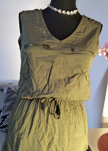 36/S beden boy 80 cm, Kemerli V Yaka Kolsuz Midi Elbise - Görsel 2