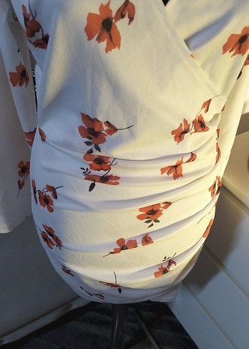 38/M beden boy 90 cm, Çiçek Desenli V Yaka Elbise - Görsel 4