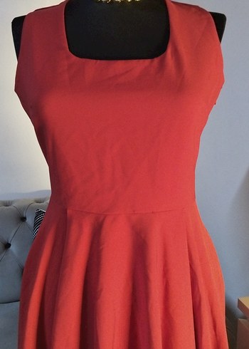 38/M beden boy 95 cm. Kırmızı Piliseli Midi Elbise - Görsel 2