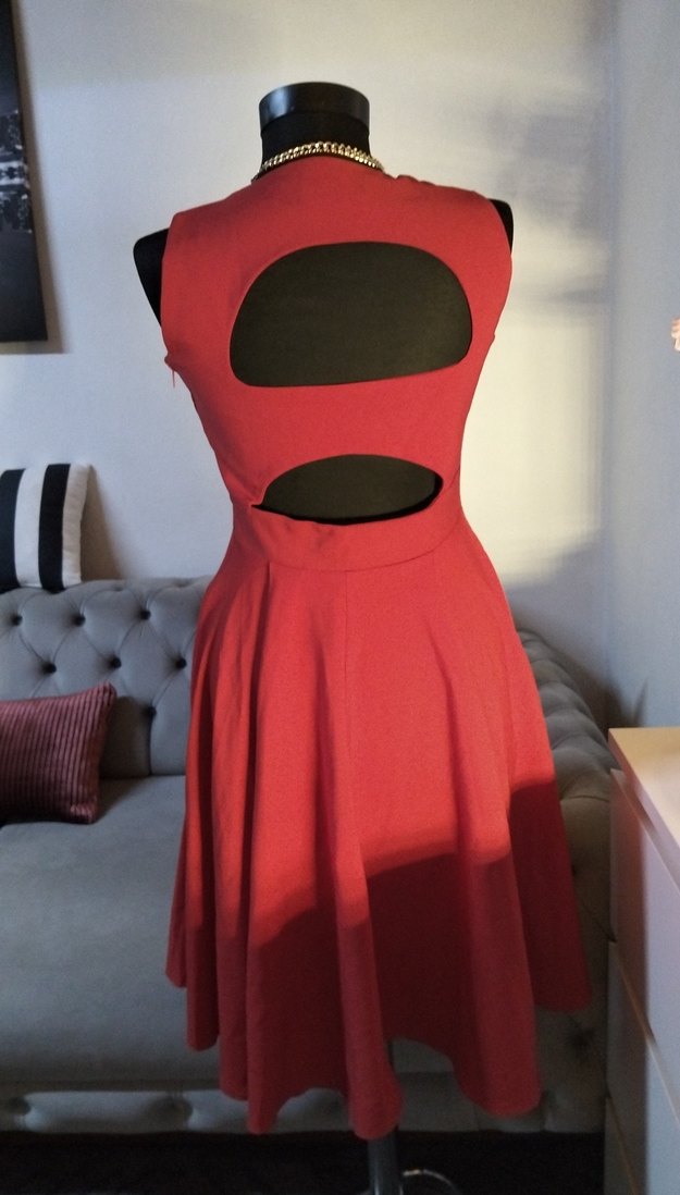 38/M beden boy 95 cm. Kırmızı Piliseli Midi Elbise - Görsel 5