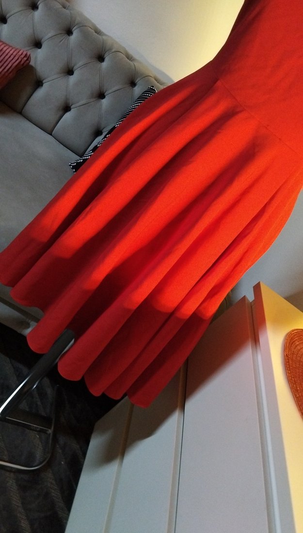 38/M beden boy 95 cm. Kırmızı Piliseli Midi Elbise - Görsel 3