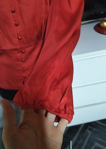 adL 38/M beden. Koyu Kırmızı V Yaka Düğmeli Kadın Bluz - Görsel 7