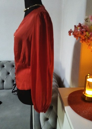 adL 38/M beden. Koyu Kırmızı V Yaka Düğmeli Kadın Bluz - Görsel 4