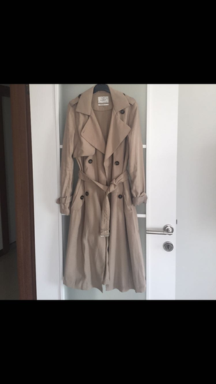 Bershka trenchcoat