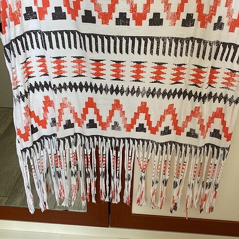 m Beden çeşitli Renk Twist marka püsküllü tshirt