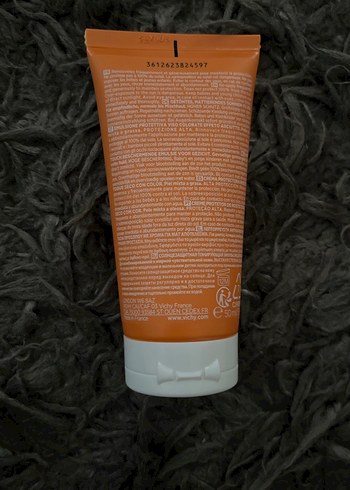 Vichy Capital Soleil SPF 50 Tonlu Yüz Koruyucu Süt - Görsel 3