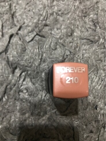 Dior forewer ruj 210