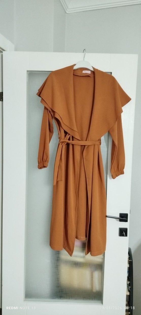 Kadın Kahverengi Uzun Drapeli Trençkot - Görsel 3