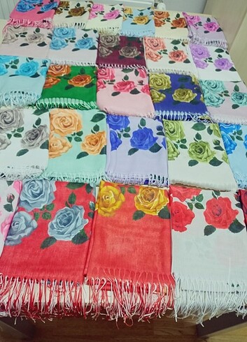 Beden Pamuk Canlı Büyük Gonca Gùl Desenli Şal 70*180 cm