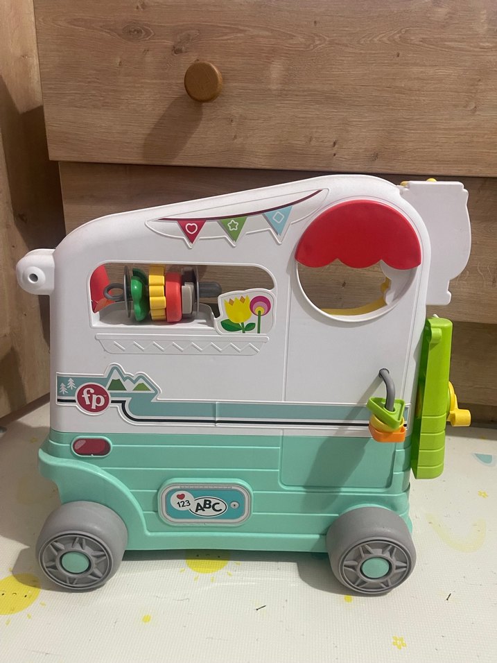 Fisher Price Eğlen ve Öğren 3 ü 1 Arada Karavan Yürüme
Yardımcıs - Görsel 3