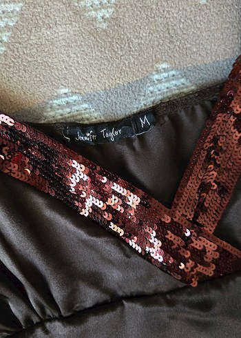 Kahverengi V Yaka Saten Büstiyer - Görsel 3