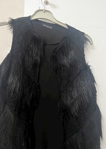 Siyah Uzun Kürklü Kadın Yelek - Görsel 2