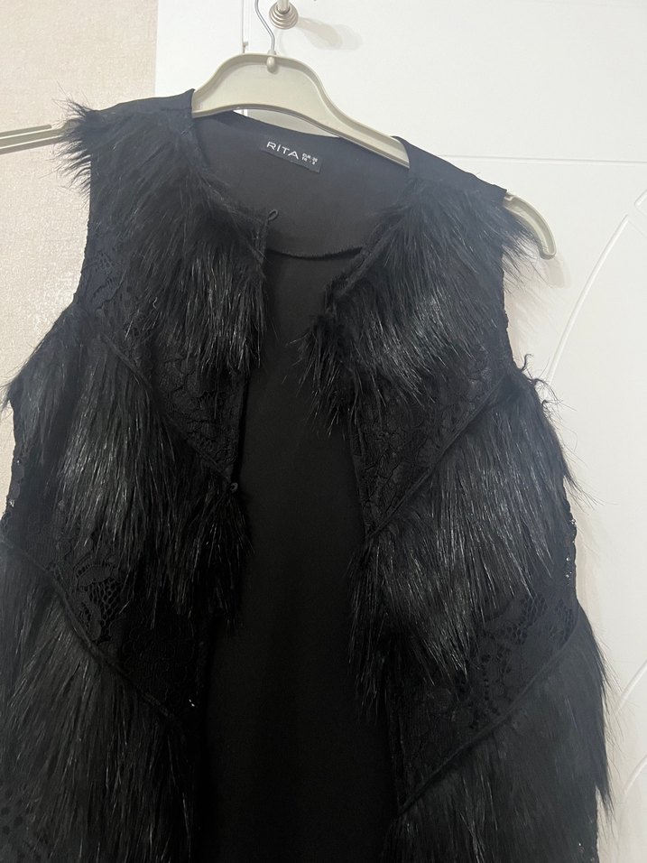 Siyah Uzun Kürklü Kadın Yelek - Görsel 2