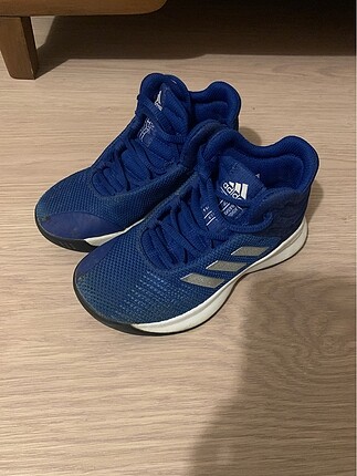 30 Beden lacivert Renk adidas spor ayakkabı