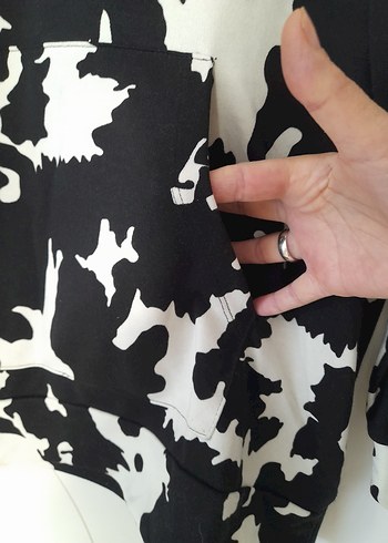 Kadın Siyah Beyaz Batik Desenli Kapüşonlu  takım - Görsel 5