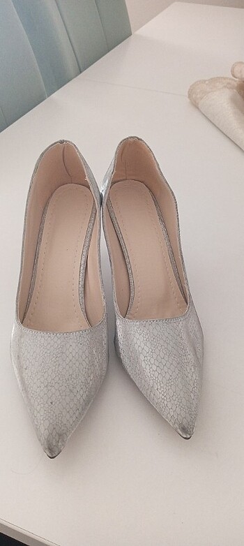 Zara Gri stiletto