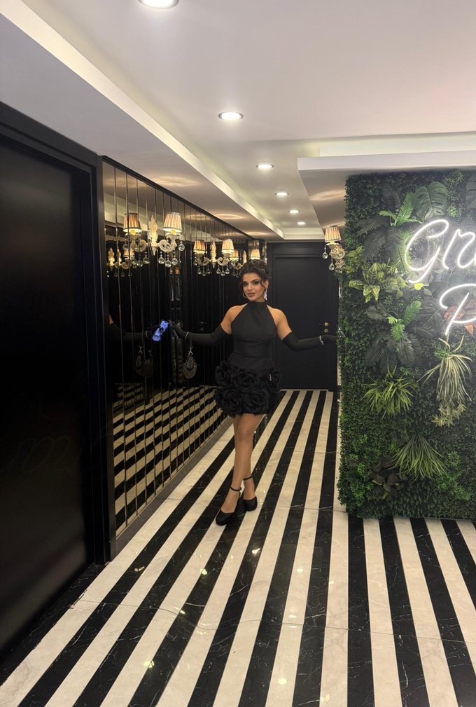 Siyah kısa abiye Elbise - Görsel 3