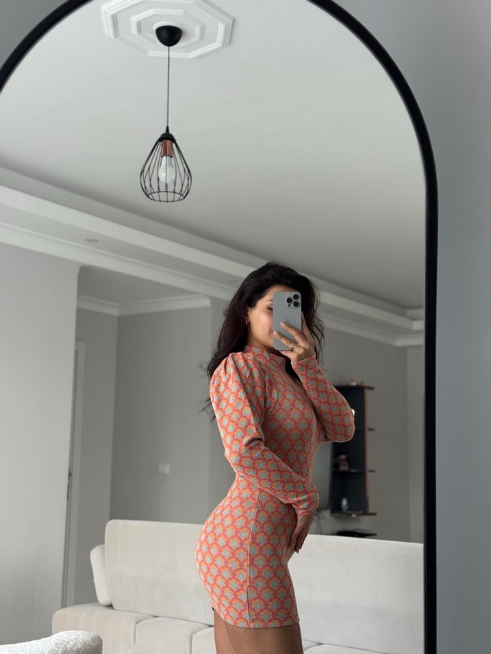 Zara Uzun Kollu Yılan Desenli Mini Elbise - Görsel 4