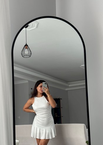 Şeffaf Detaylı Beyaz Mini Elbise - Görsel 3