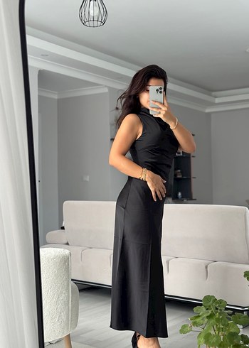 Siyah Yüksek Yakalı Midi Elbise - Görsel 4