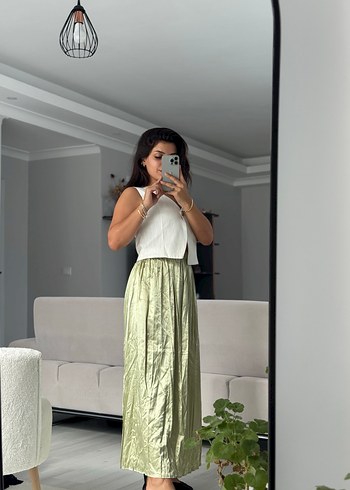 Şeffaf Dokulu Midi Boy Salaş Haki Etek - Görsel 6