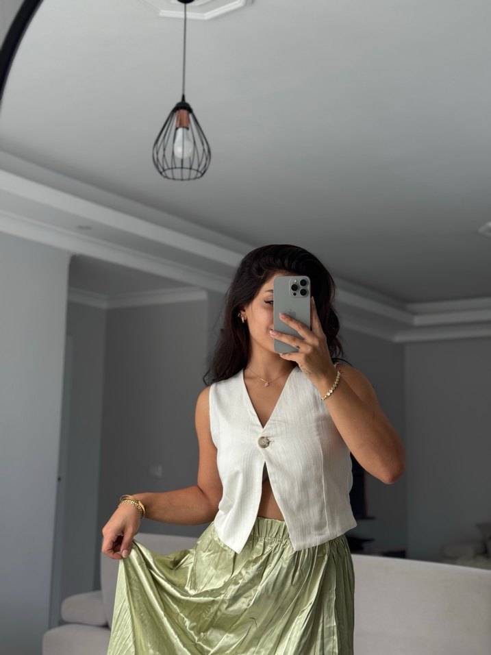 Şeffaf Dokulu Midi Boy Salaş Haki Etek - Görsel 5