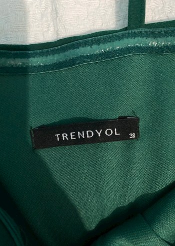 Yeşil Uzun İnce Askılı Kadın Abiye Elbise - Görsel 3