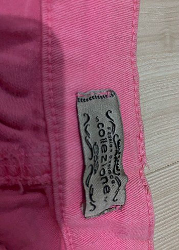 Düğmeli Pembe şort - Görsel 3