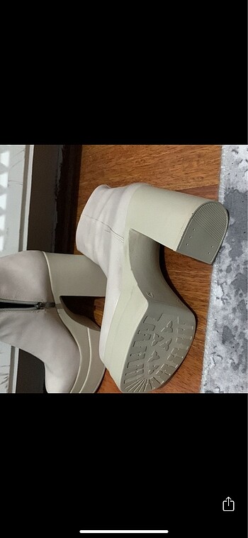 Zara Platform topuklu bratz botu