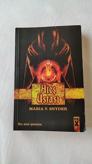 Ateş Ustası Maria V. Snyder + Buzkentin soğuk kızı