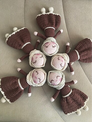 Tesettürlü bebek