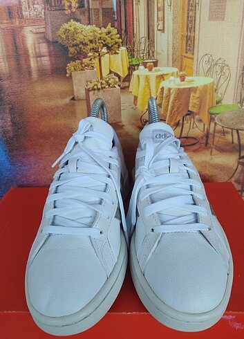 36,5 Beden beyaz Renk Orjinal Adidas Kadın Spor Ayakkabı Sneaker 