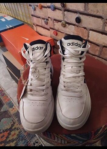 41 Beden beyaz Renk Orijinal Adidas Hoops Erkek Spor Ayakkabı Sneaker 