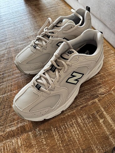 37,5 Beden 0 Orjinal new balance 530 krem/beige white