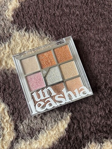 unleashia glitterpedia far paleti